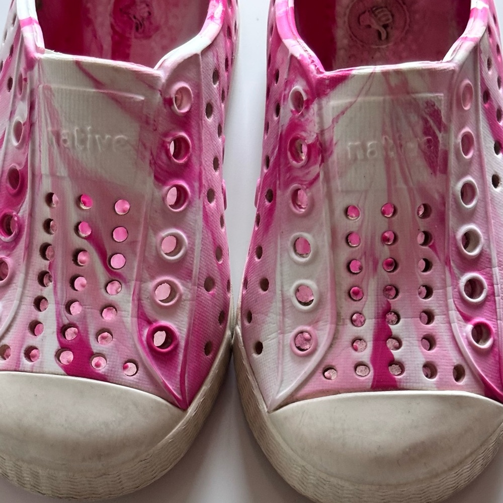 NATIVE SHOES - Picture 6 of 12